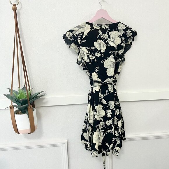 Free People French Quarter Black & Ivory Floral Ruffle Wrap Mini Dress Size S - Picture 8 of 8